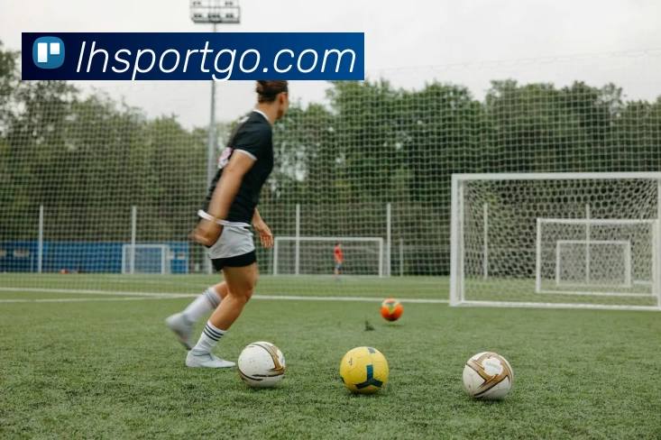 蓝火体育APP 封面图